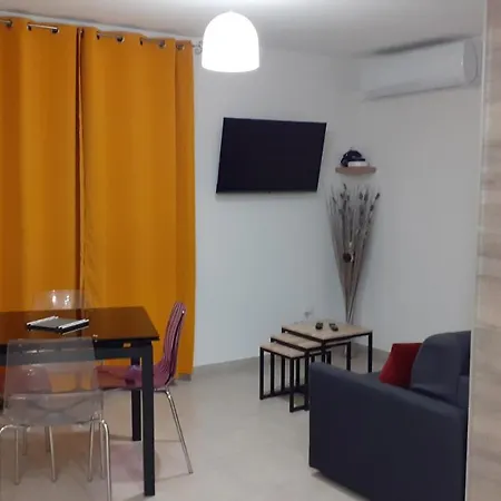 Apartment L'ancestrale, Beau T2 *